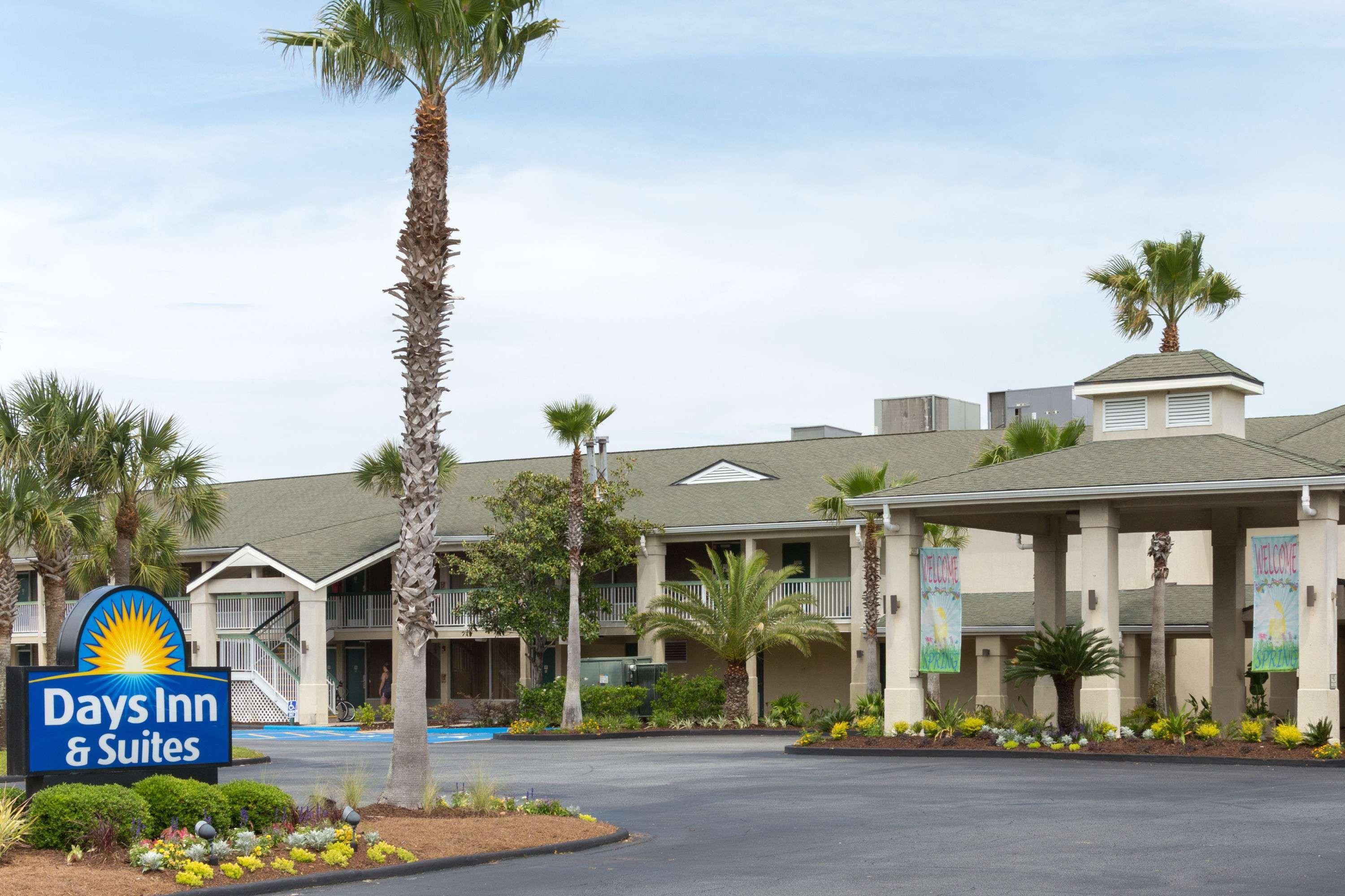 Days Inn & Suites By Wyndham Jekyll Island Buitenkant foto