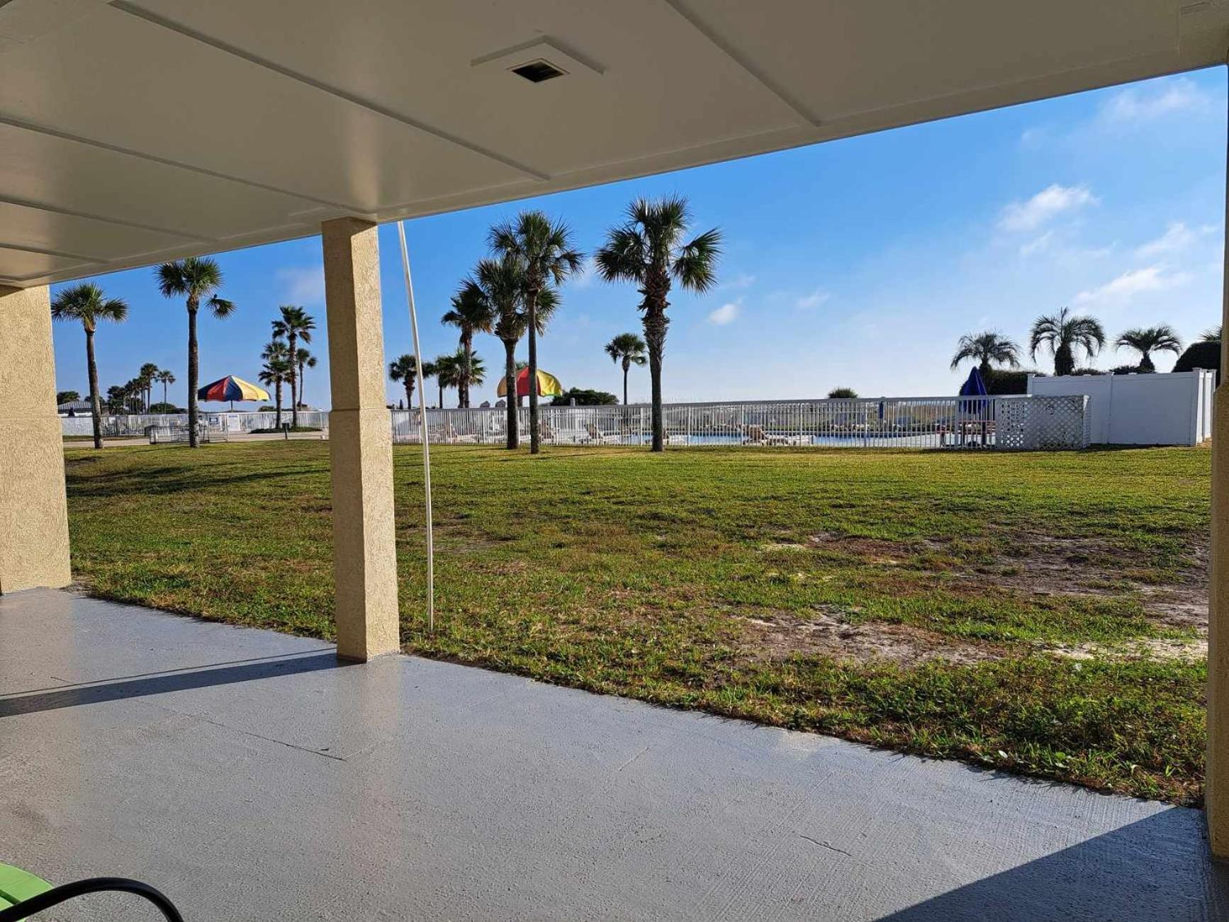 Days Inn & Suites By Wyndham Jekyll Island Buitenkant foto