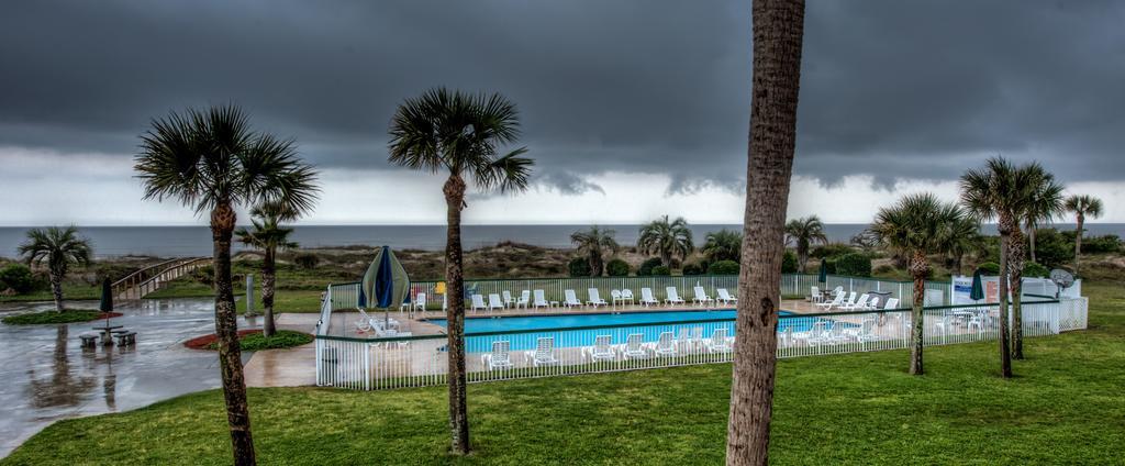 Days Inn & Suites By Wyndham Jekyll Island Buitenkant foto