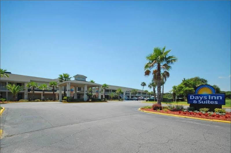 Days Inn & Suites By Wyndham Jekyll Island Buitenkant foto